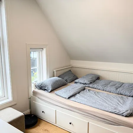 3-bedroom In Center Apartment *